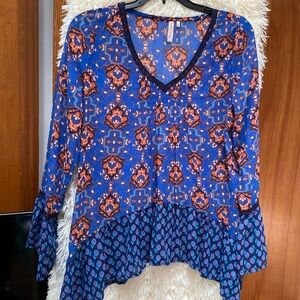 Red Camel Women’s Floral Boho Long Bell Sleeve Tunic Blouse. Size S.